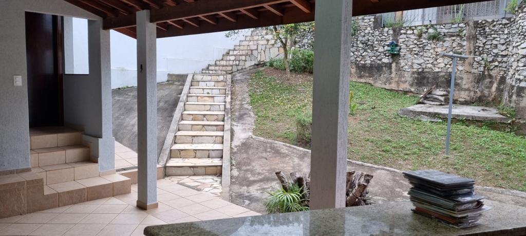 Casa para venda no bairro Pousada dos Campos em Pouso Alegre - MG.