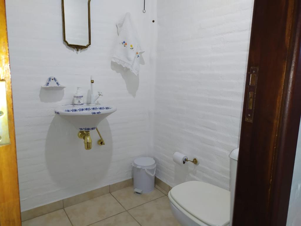 Casa para venda no bairro Pousada dos Campos em Pouso Alegre - MG.