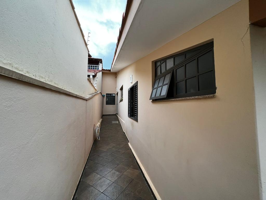 Casa para venda no bairro Pousada dos Campos em Pouso Alegre - MG.