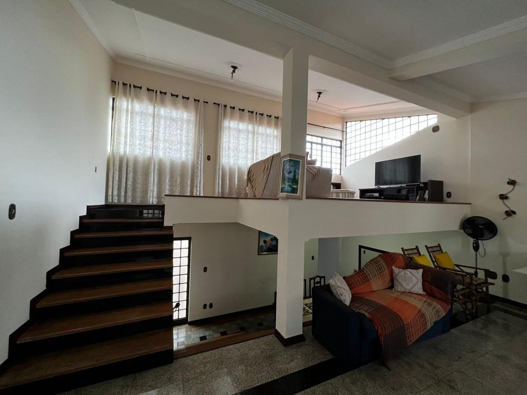 Casa para venda no bairro Pousada dos Campos em Pouso Alegre - MG.