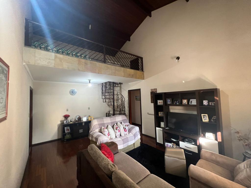 Casa para venda no bairro Santa Dorotéia em Pouso Alegre - MG.