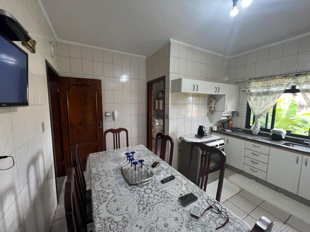 Casa para venda no bairro Santa Dorotéia em Pouso Alegre - MG.