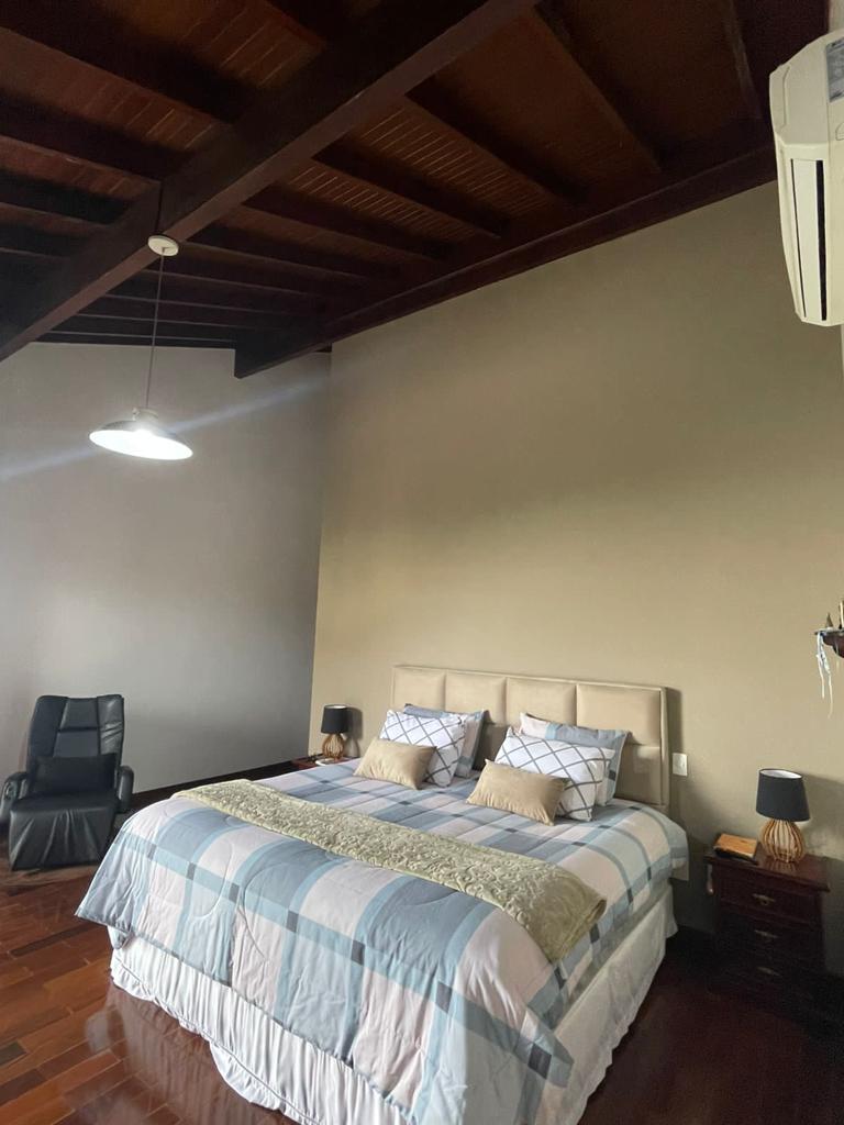 Casa para venda no bairro Fatima I em Pouso Alegre - MG.