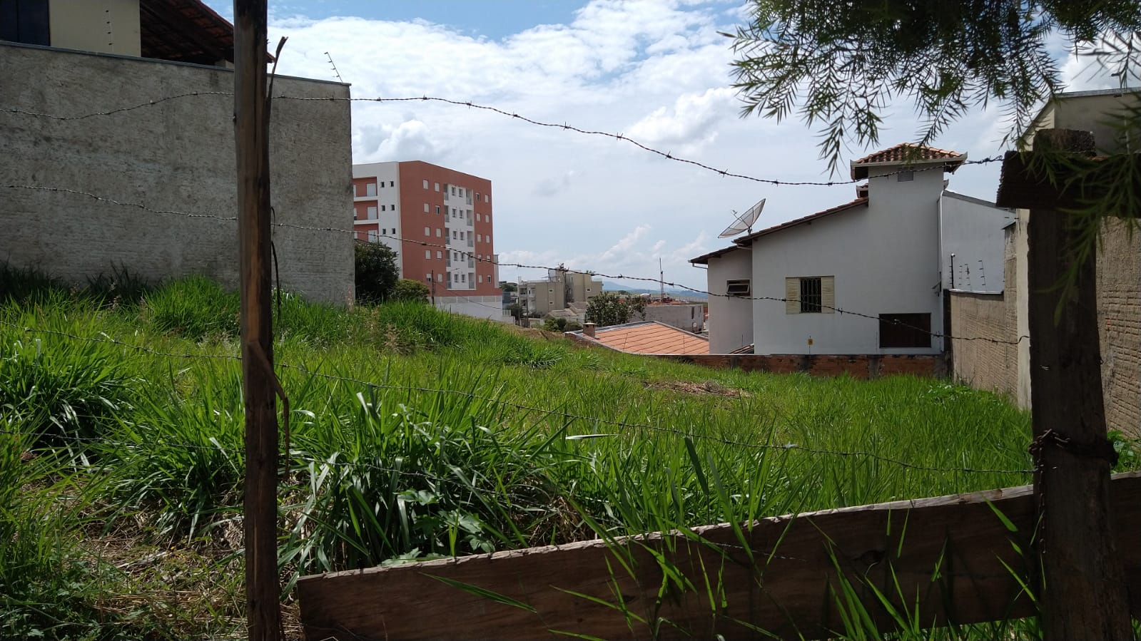Terreno (ZM) no bairro Santa Rita em Pouso Alegre - MG