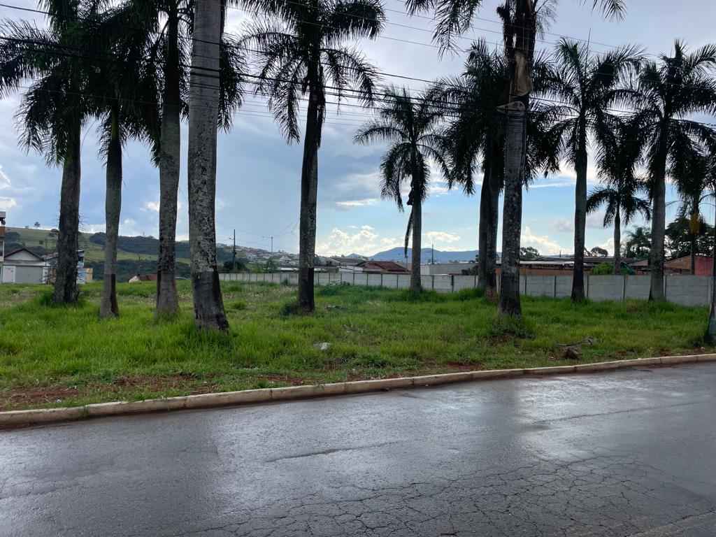 Área/Terreno Comercial para venda em Pouso Alegre - MG