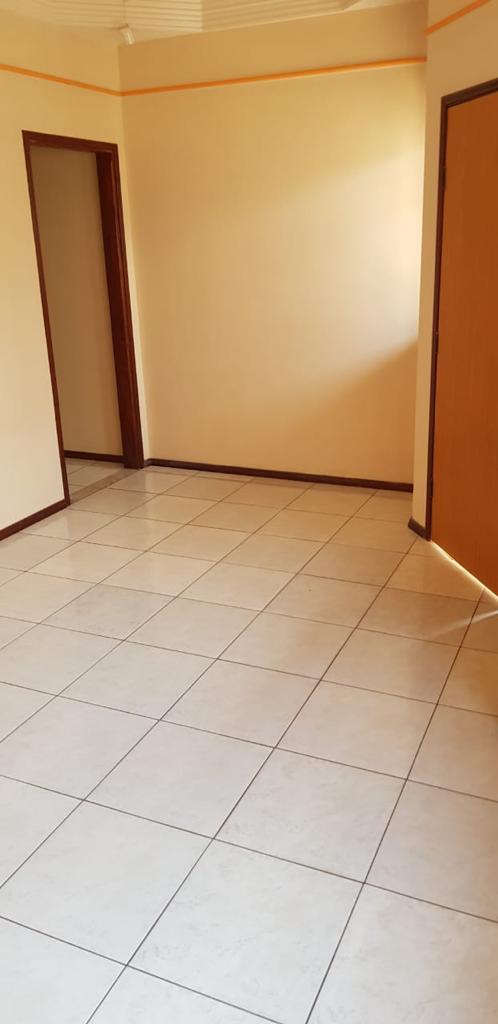 Casa para venda no bairro São Carlos em Pouso Alegre - MG.