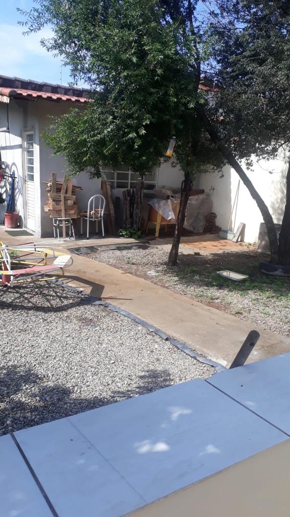 Casa para venda no bairro São Carlos em Pouso Alegre - MG.