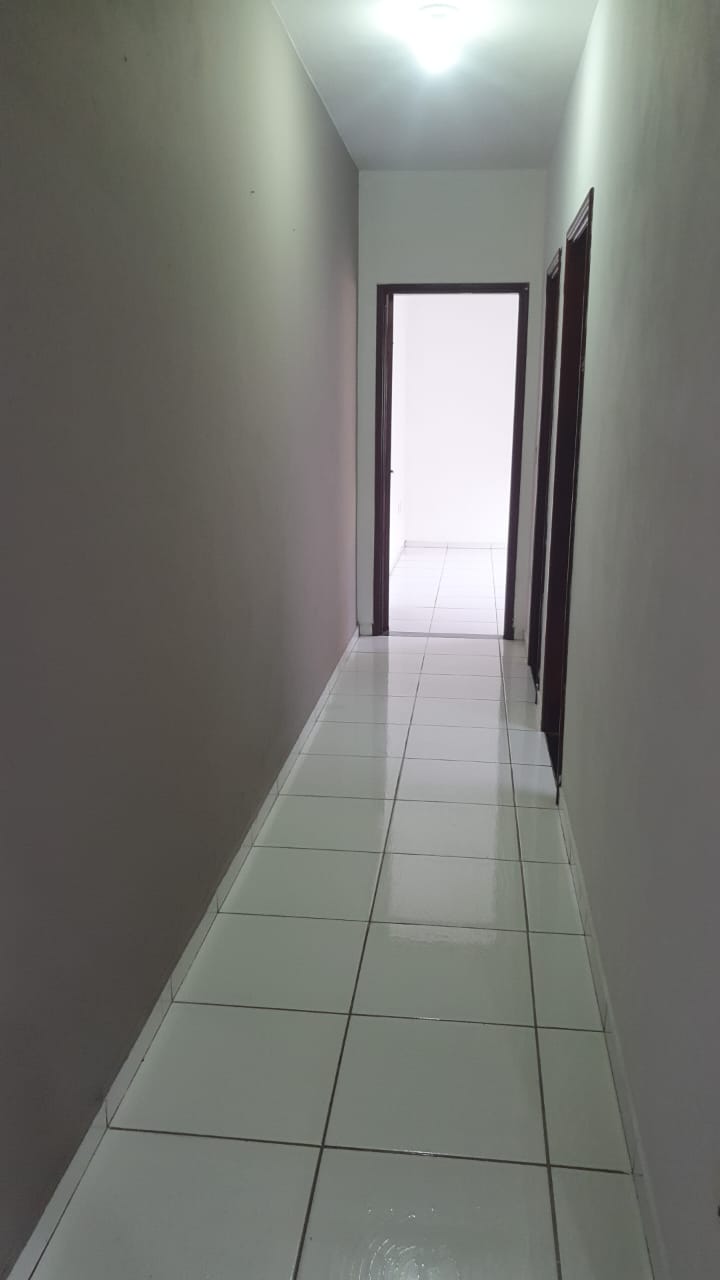 Casa para venda no bairro São Carlos em Pouso Alegre - MG.
