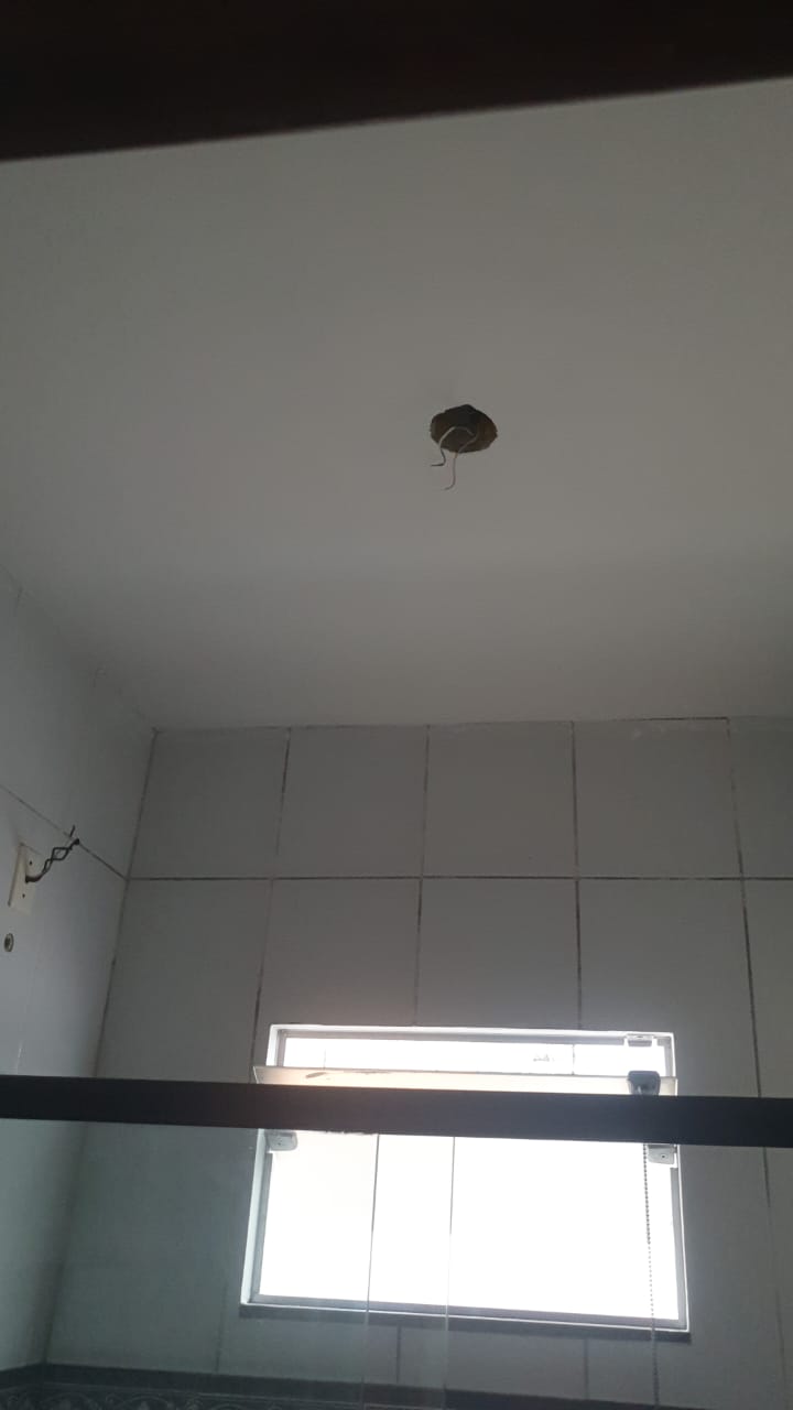 Casa para venda no bairro São Carlos em Pouso Alegre - MG.