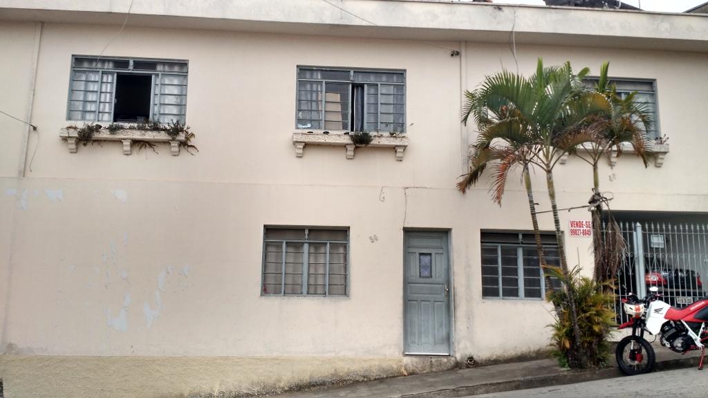Duas casas para venda no bairro Santa Luzia em Pouso Alegre - MG.
