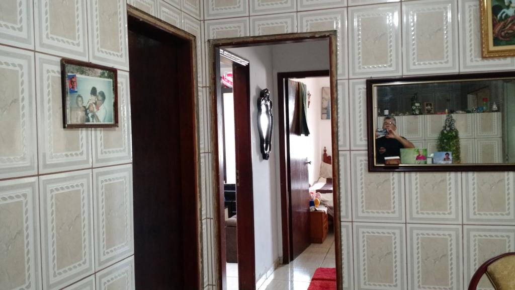 Duas casas para venda no bairro Santa Luzia em Pouso Alegre - MG.