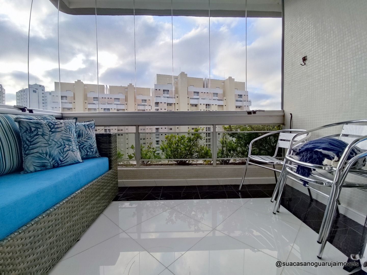 Apartamento com 3 dormitórios à venda, 100 m² por R$ 750.000,00 - Praia da Enseada – Tortugas - Guarujá/SP