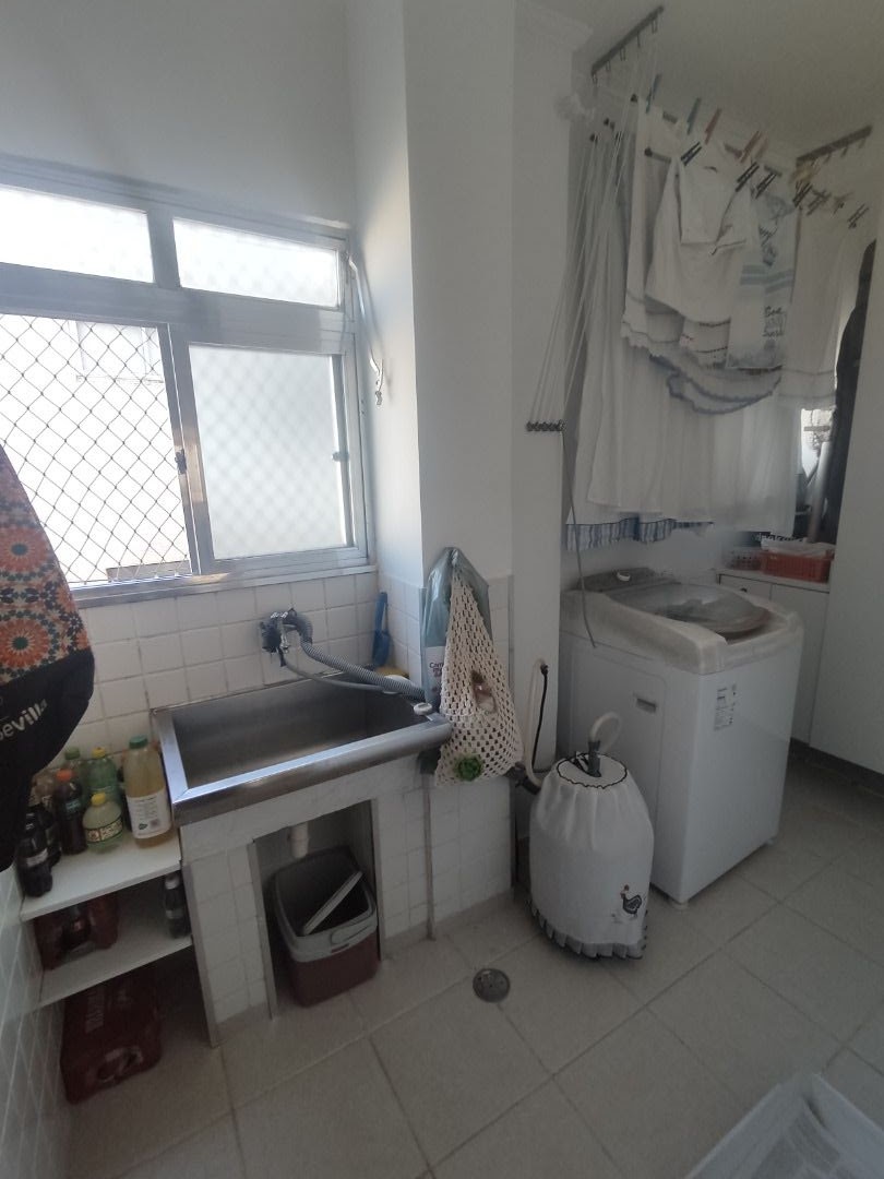 Apartamento com 2 dormitórios à venda, 73 m² por R$ 425.000,00 - Pitangueiras Praia - Guarujá/SP