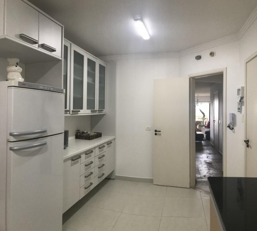 Apartamento à venda com 3 quartos, 165m² - Foto 26