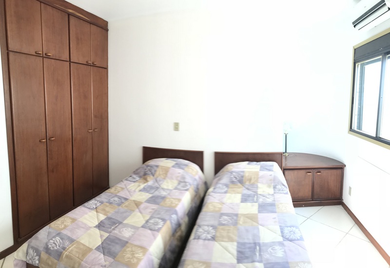 Apartamento à venda com 4 quartos, 224m² - Foto 9