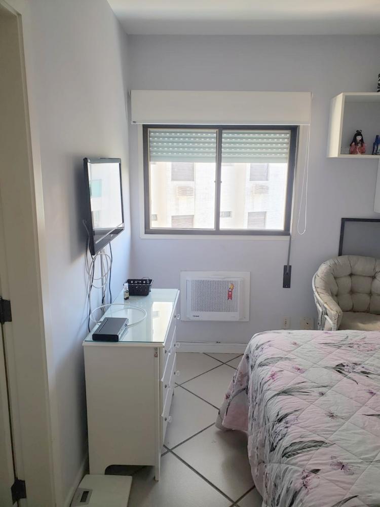 Apartamento à venda com 4 quartos, 224m² - Foto 9