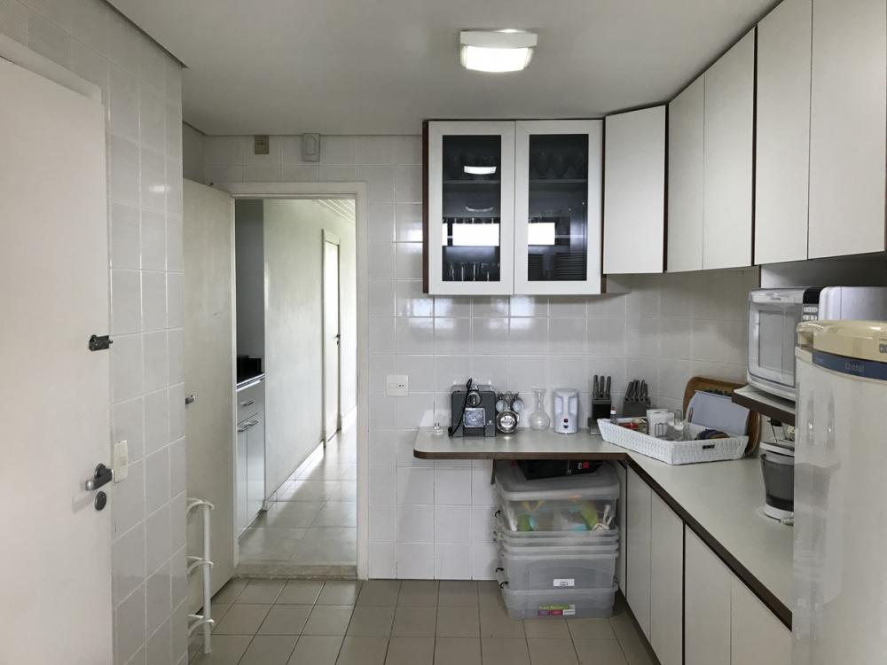 Apartamento à venda com 4 quartos, 175m² - Foto 18