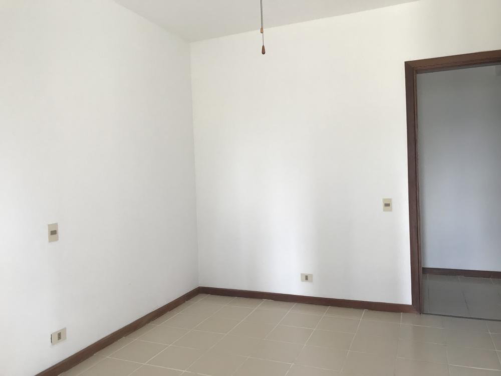 Apartamento à venda com 3 quartos, 132m² - Foto 21