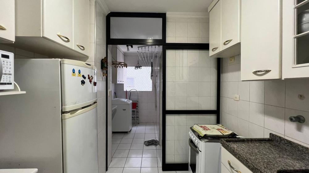 Apartamento à venda com 3 quartos, 100m² - Foto 31