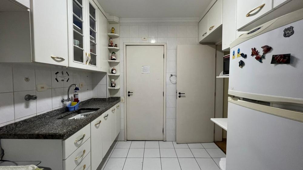 Apartamento à venda com 3 quartos, 100m² - Foto 20