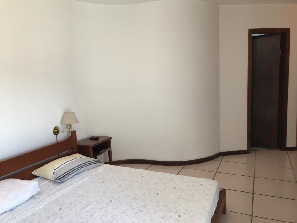 Apartamento à venda com 4 quartos, 224m² - Foto 14