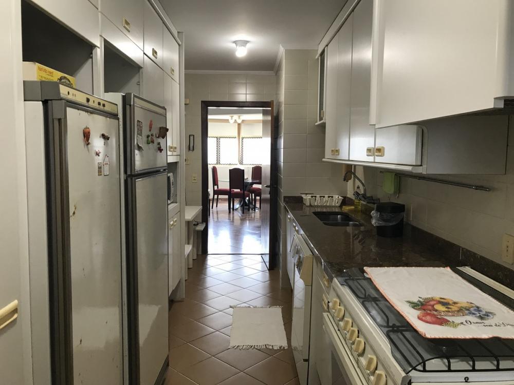 Apartamento à venda com 4 quartos, 224m² - Foto 23