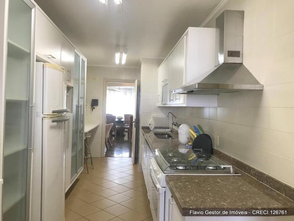 Apartamento à venda com 4 quartos, 224m² - Foto 11