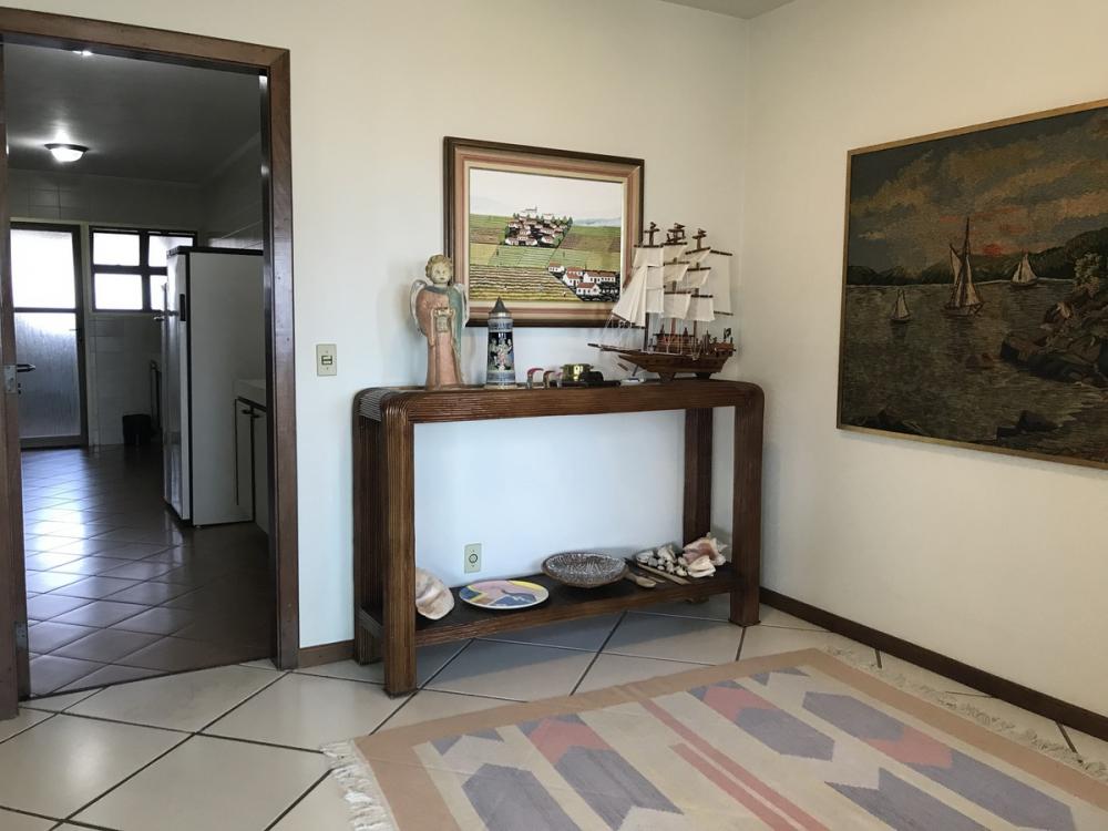 Apartamento à venda com 4 quartos, 224m² - Foto 7