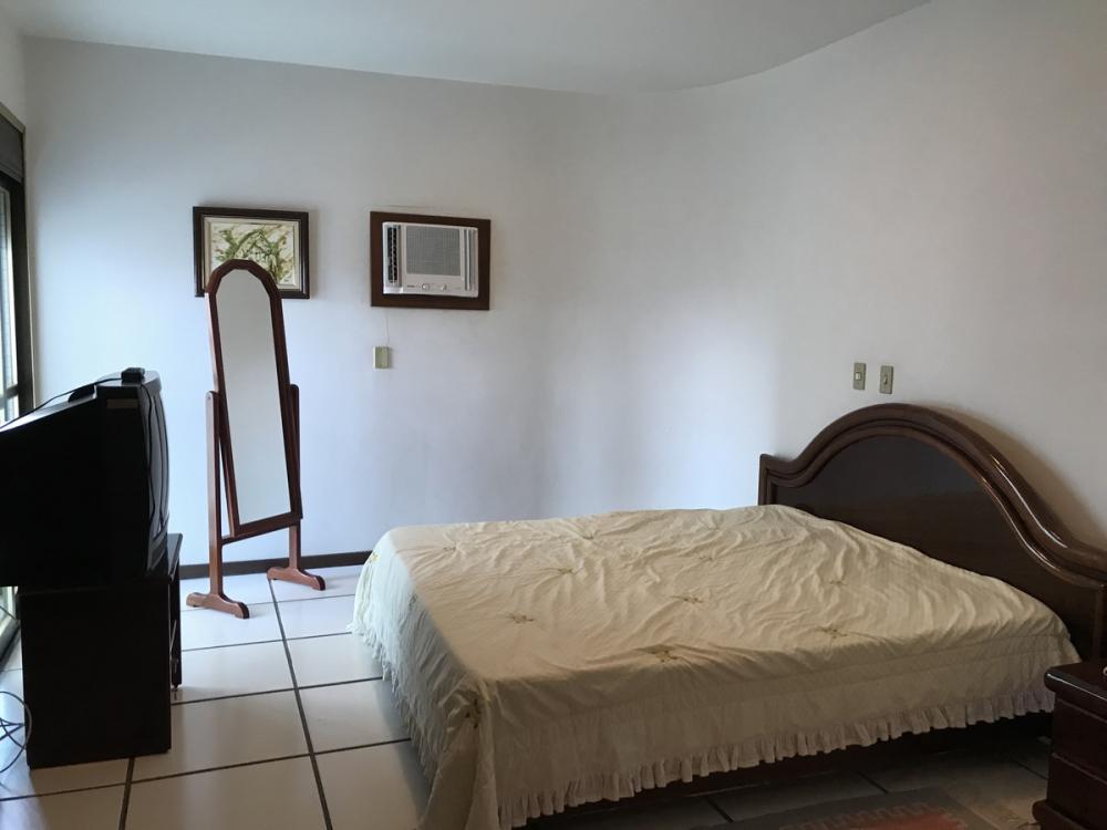 Apartamento à venda com 4 quartos, 224m² - Foto 26