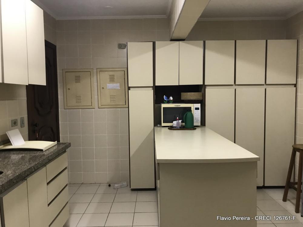 Apartamento à venda com 3 quartos, 175m² - Foto 21