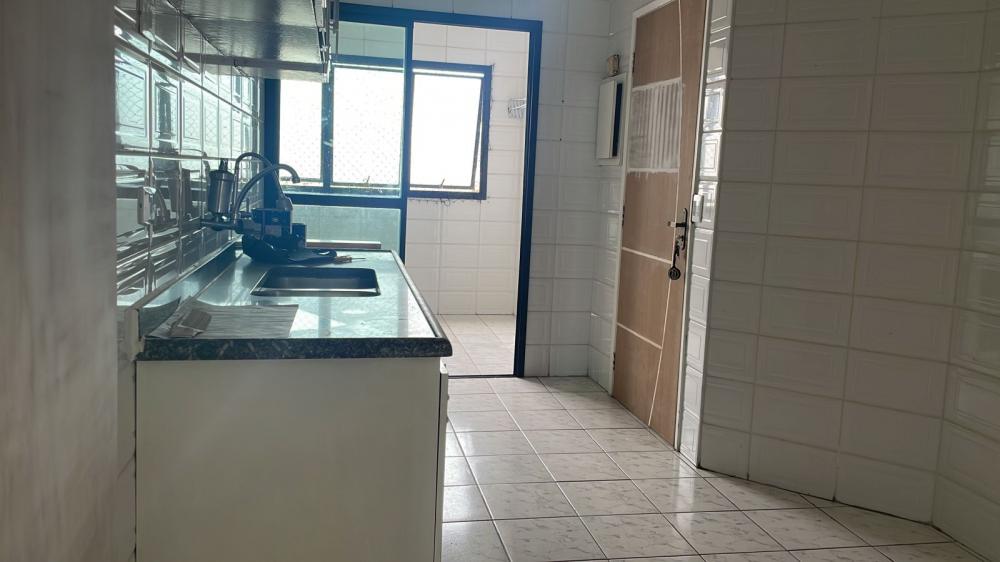 Apartamento à venda com 2 quartos, 100m² - Foto 5