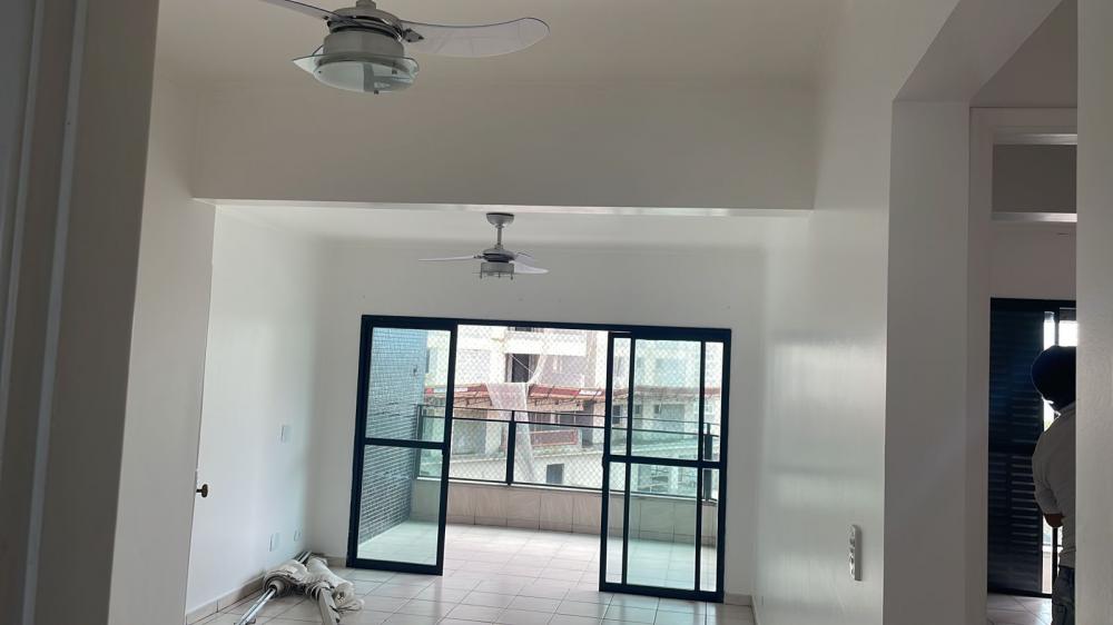 Apartamento à venda com 2 quartos, 100m² - Foto 3