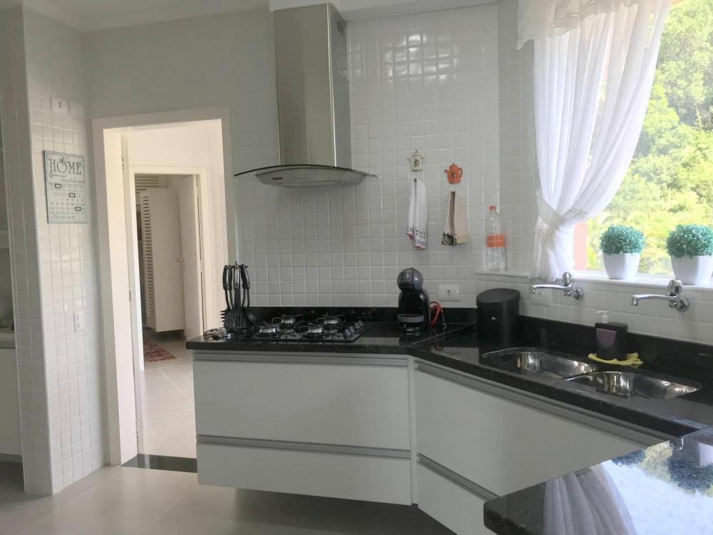 Apartamento à venda com 3 quartos, 236m² - Foto 23