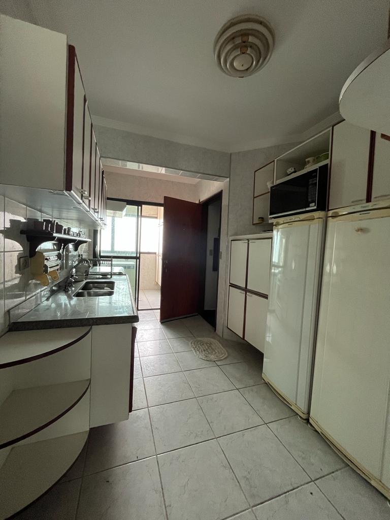 Apartamento à venda com 2 quartos, 100m² - Foto 7