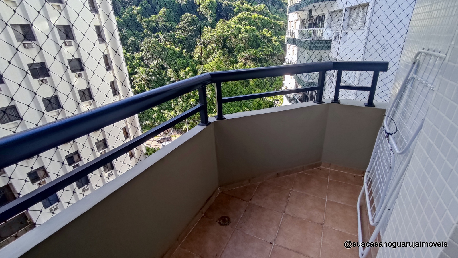 apartamento 3 dormitorios 3 banheiros 1 suite 2 vagas 100 m2 morro do maluf guaruja sp cod APP9717V
