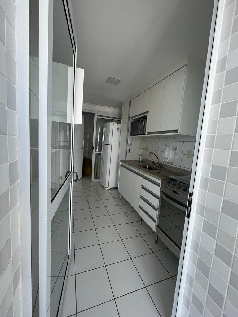 Apartamento à venda com 3 quartos, 118m² - Foto 10