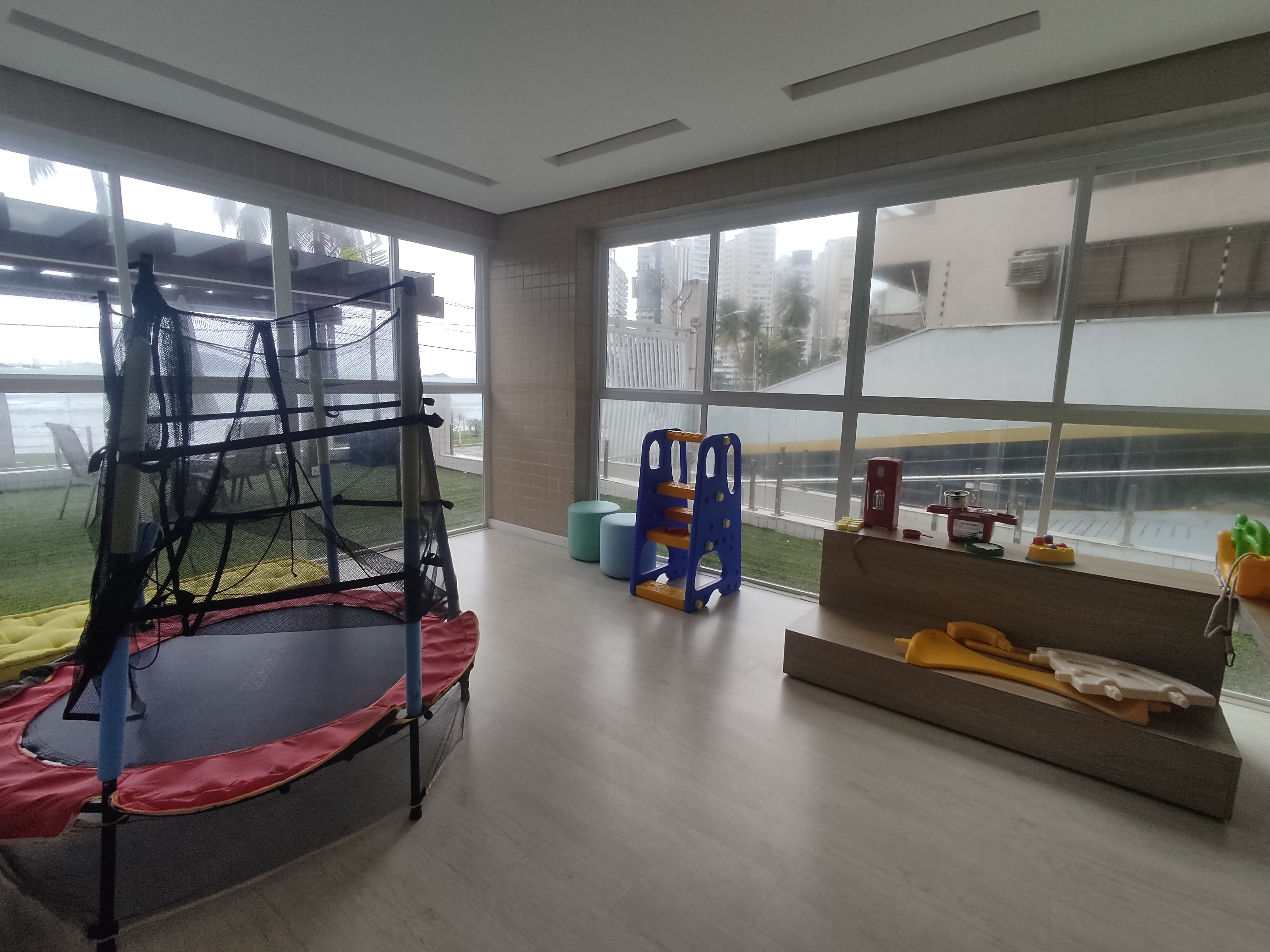 Apartamento à venda com 3 quartos, 86m² - Foto 12