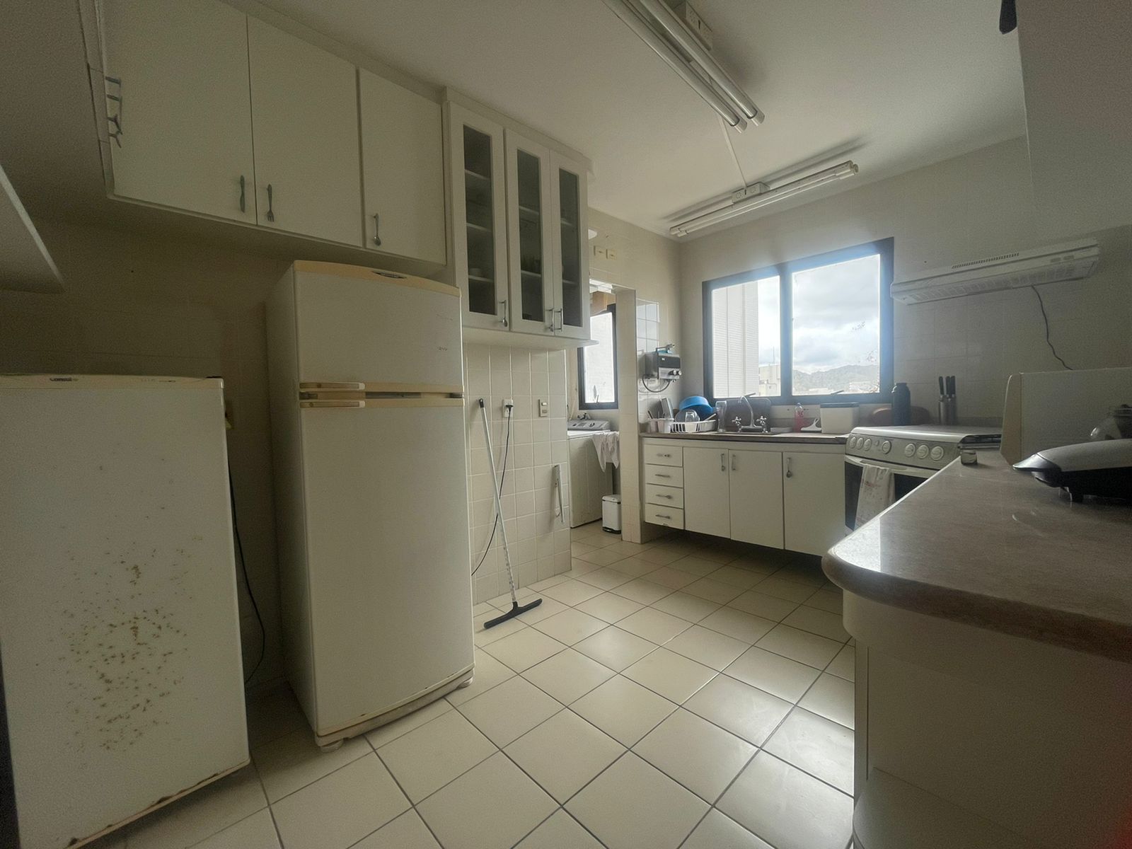 Apartamento para alugar com 3 quartos, 210m² - Foto 9