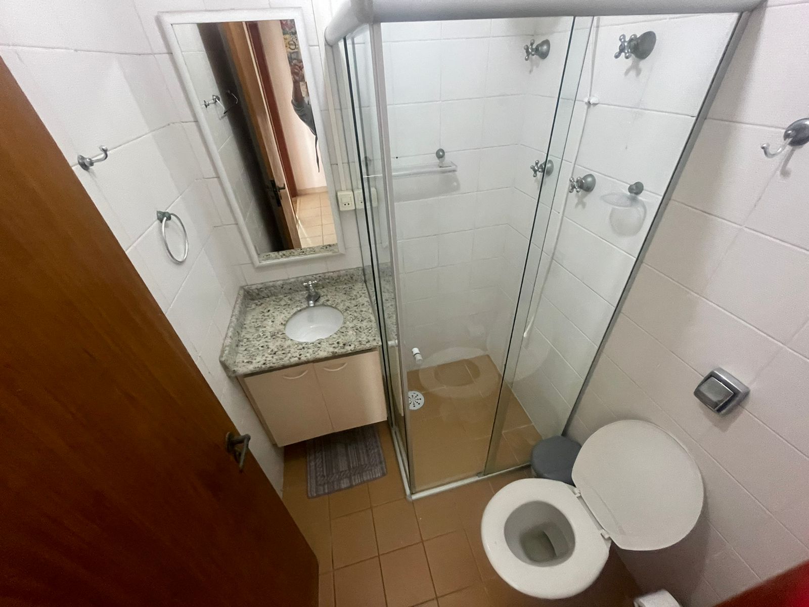 Apartamento para alugar com 3 quartos, 210m² - Foto 13