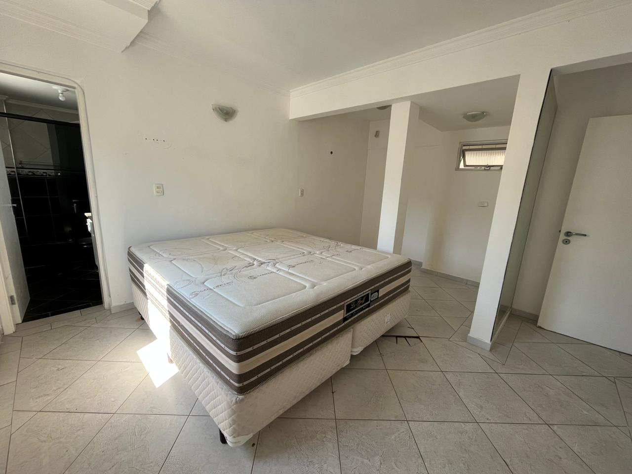 Apartamento para alugar com 3 quartos, 120m² - Foto 6