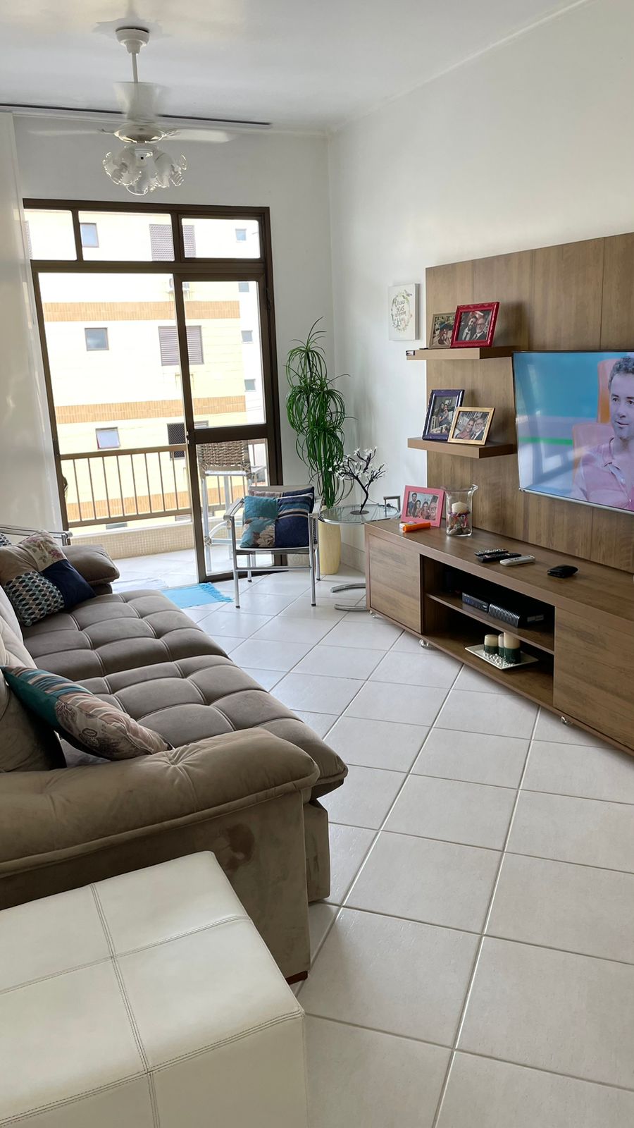 Apartamento à venda com 3 quartos, 95m² - Foto 1