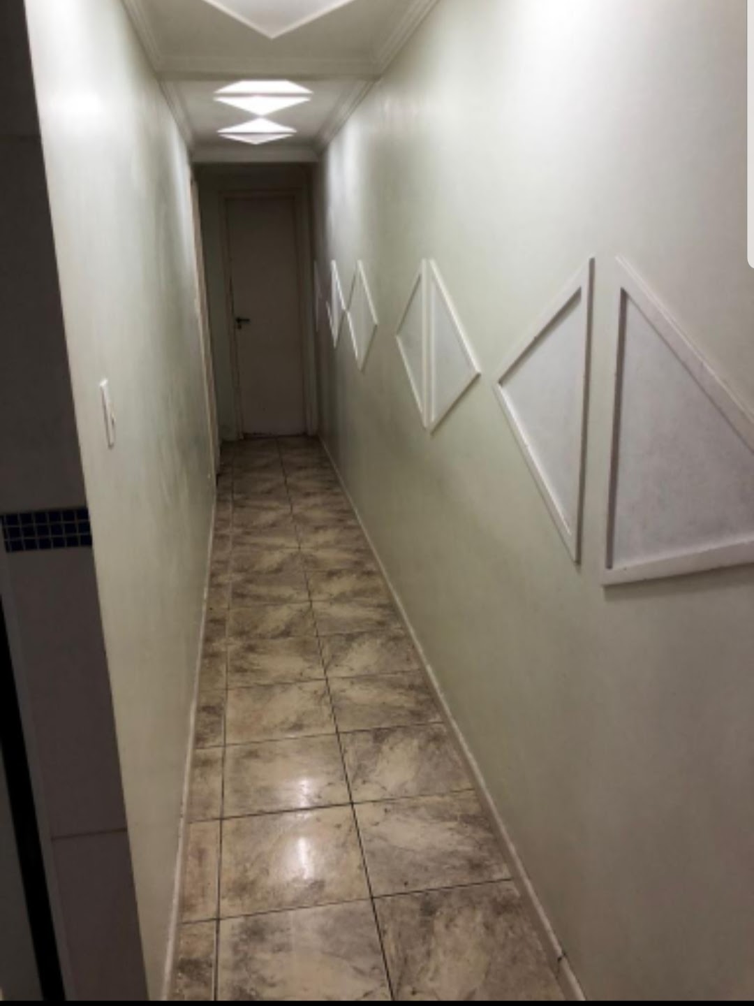 Apartamento à venda com 2 quartos, 80m² - Foto 2