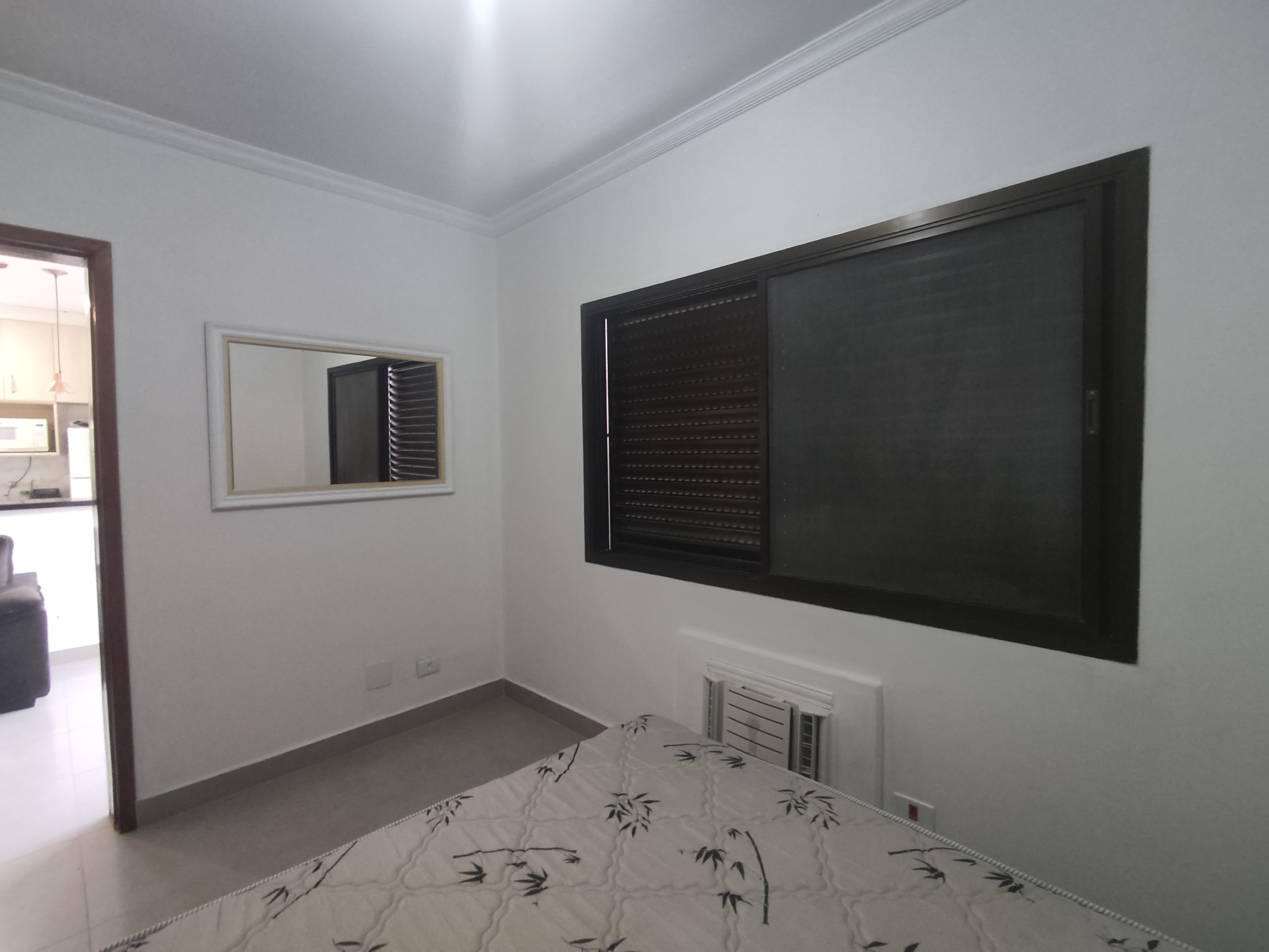 Apartamento à venda com 2 quartos, 65m² - Foto 2