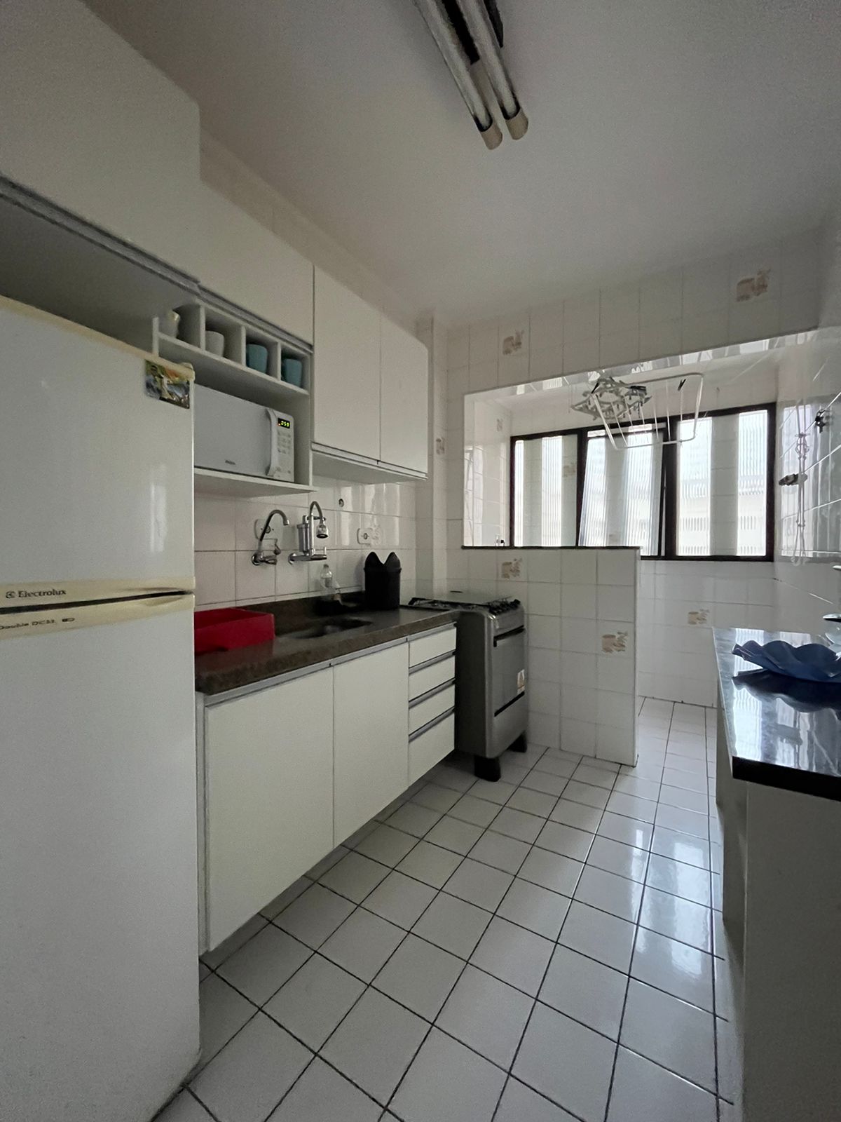 Apartamento à venda com 2 quartos, 57m² - Foto 2