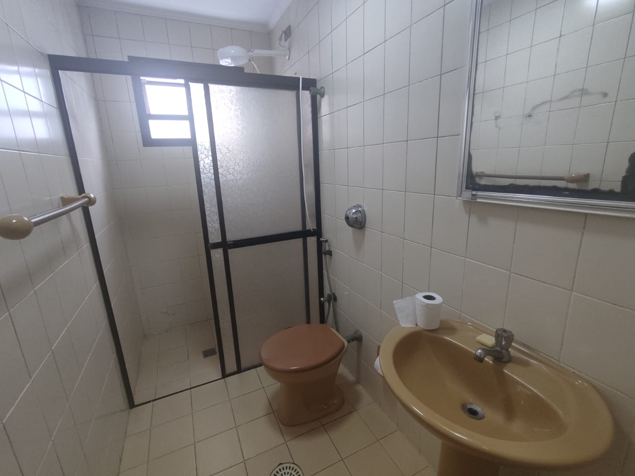 Apartamento para alugar com 2 quartos, 70m² - Foto 10