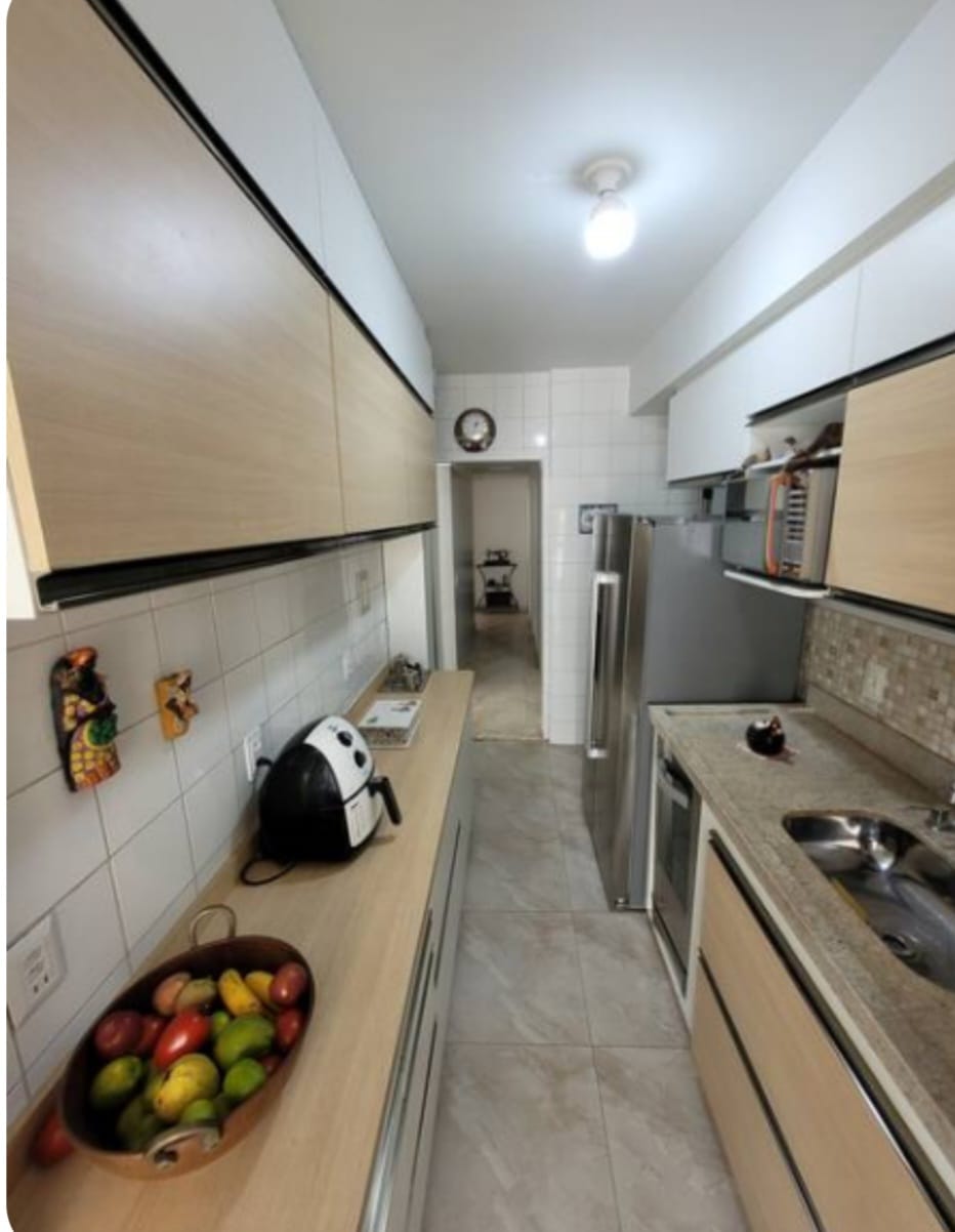 Apartamento para alugar com 3 quartos, 130m² - Foto 12