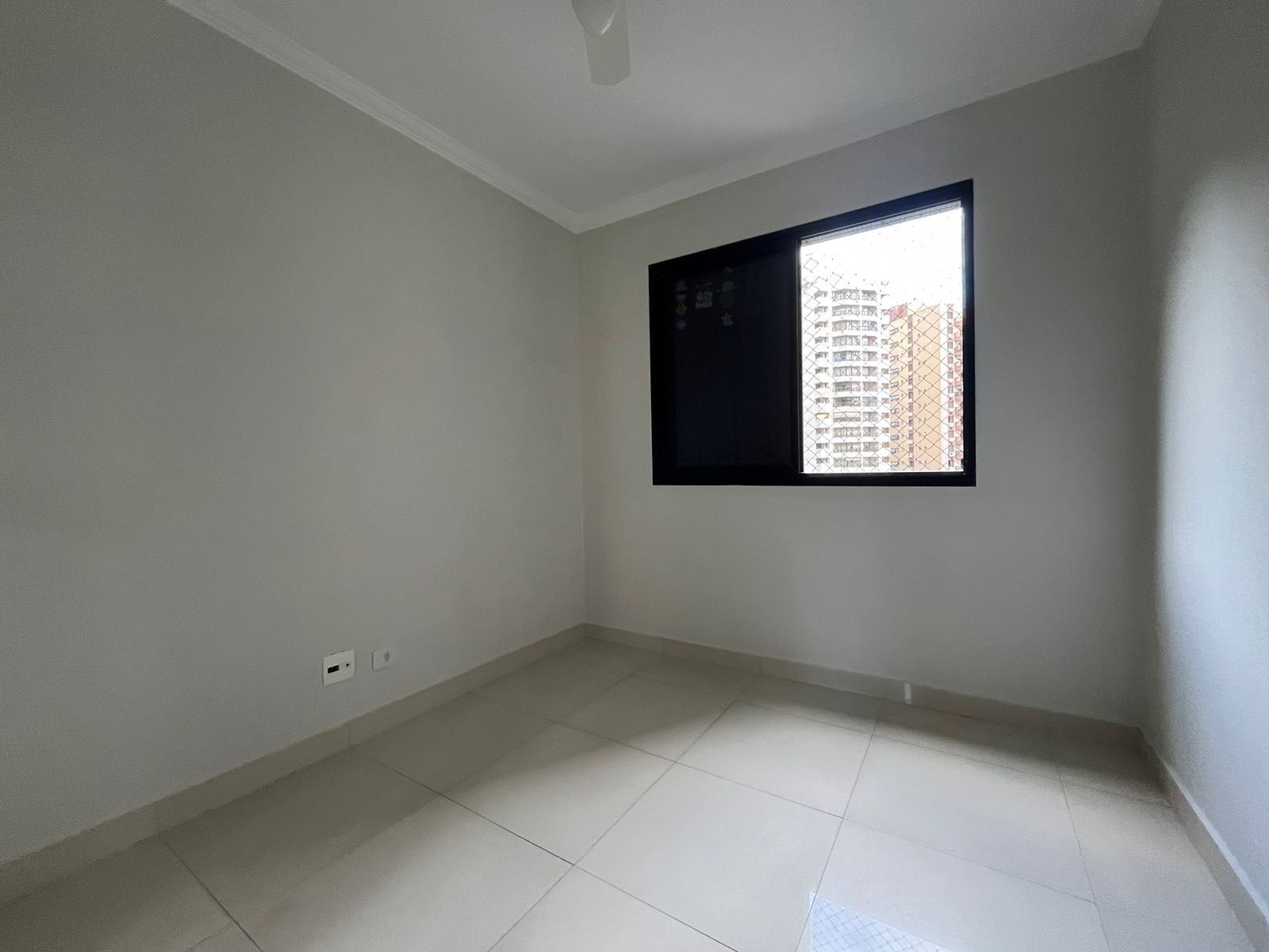 Apartamento para alugar com 3 quartos, 174m² - Foto 9