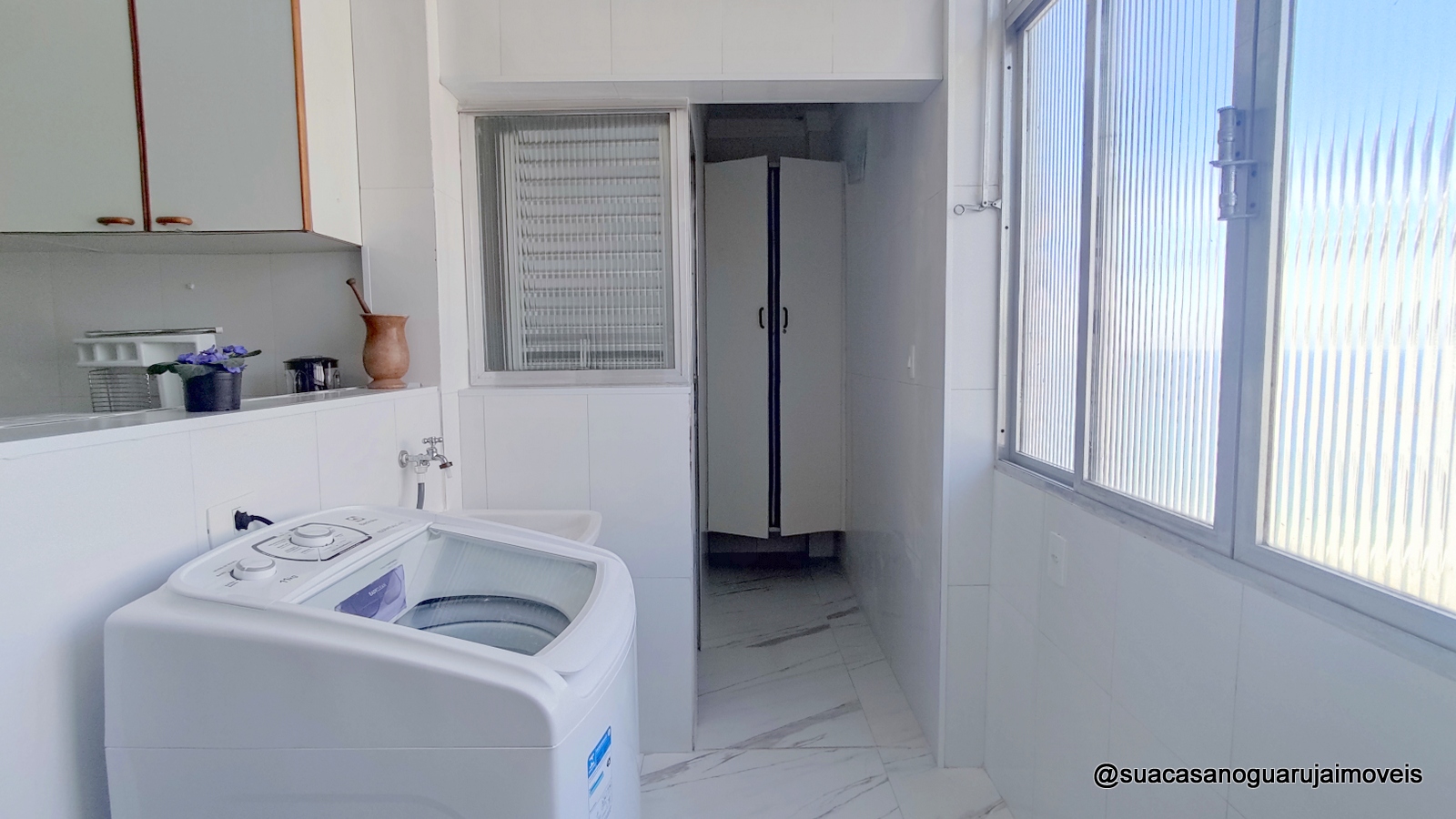  apartamento 3 dormitorios 1 suite 1 vaga praia das pitangueiras frente mar cod 11T