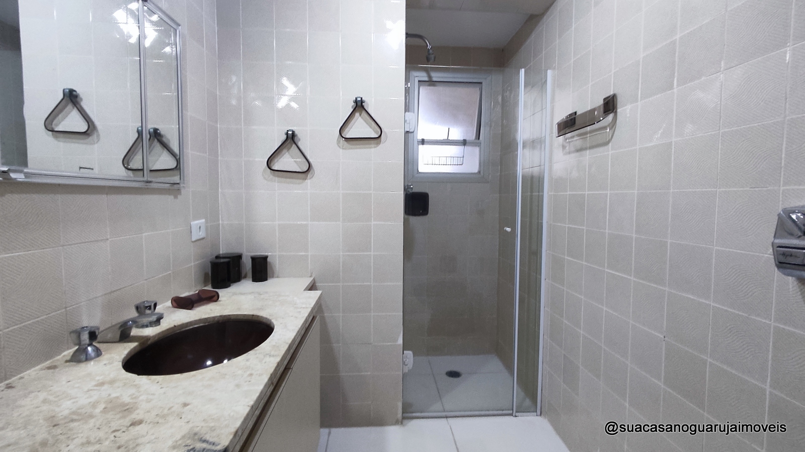 apartamento 3 dormitorios 1 suite 1 vaga pitangueiras frente mar guaruja sp cod 17T