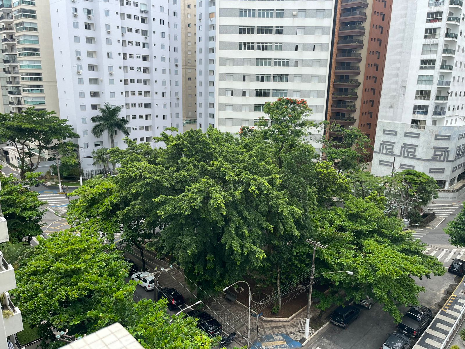 Apartamento para alugar com 2 quartos, 112m² - Foto 12